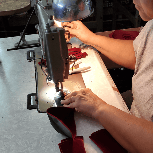 Behind the Stitch: The Italian Craftsmanship of Mar Soreli’s Travel Shoes!