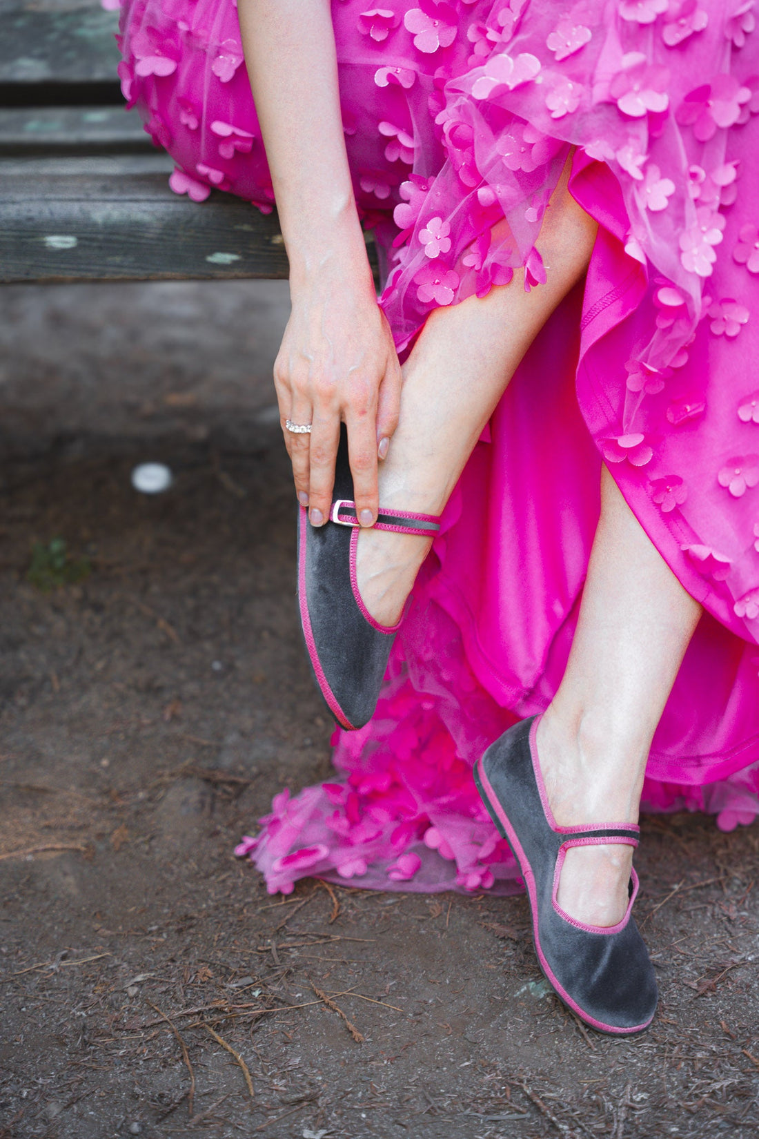 The Ultimate Guide to Two-Tone Velvet Flats Fashion