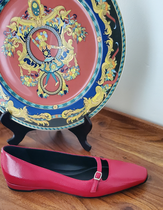 How Do You Style ANNA Naplak Leather For Every Occasion?