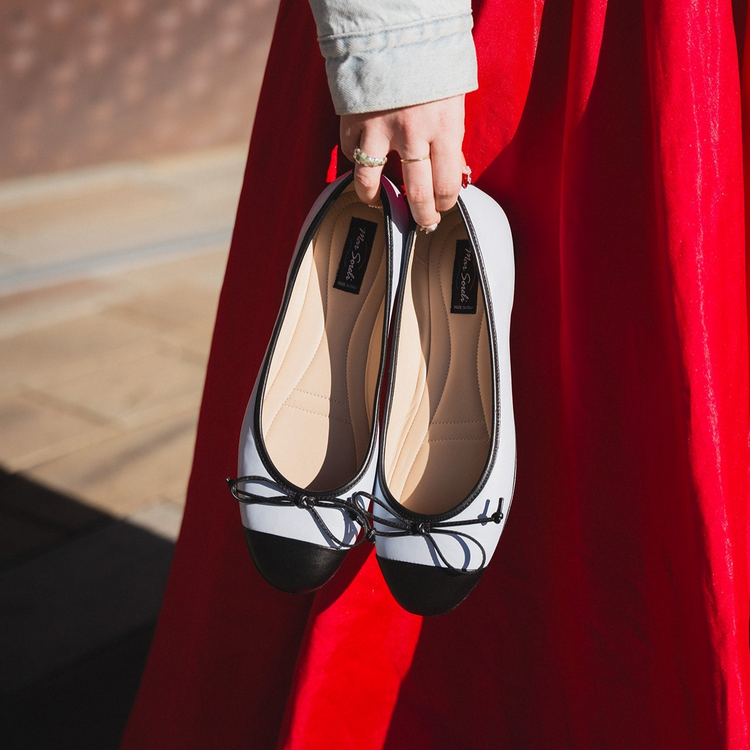 Avely Ballet Flats
