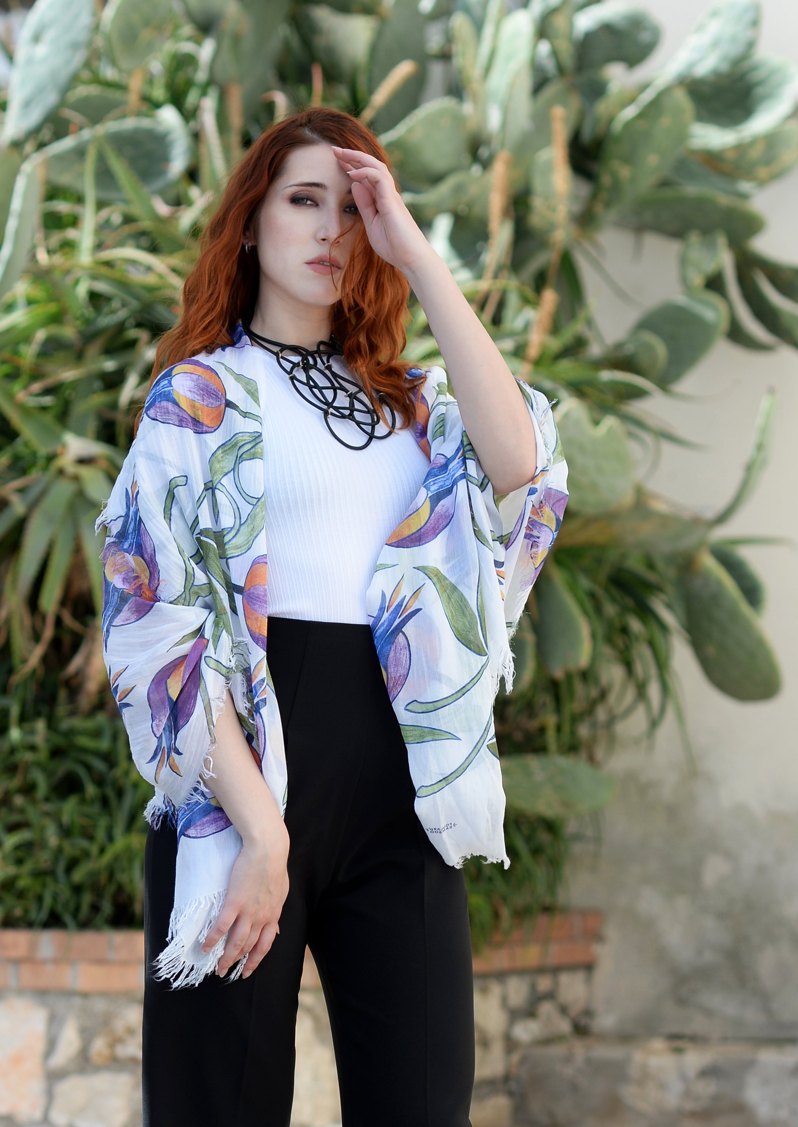 Mucha Off White 50
